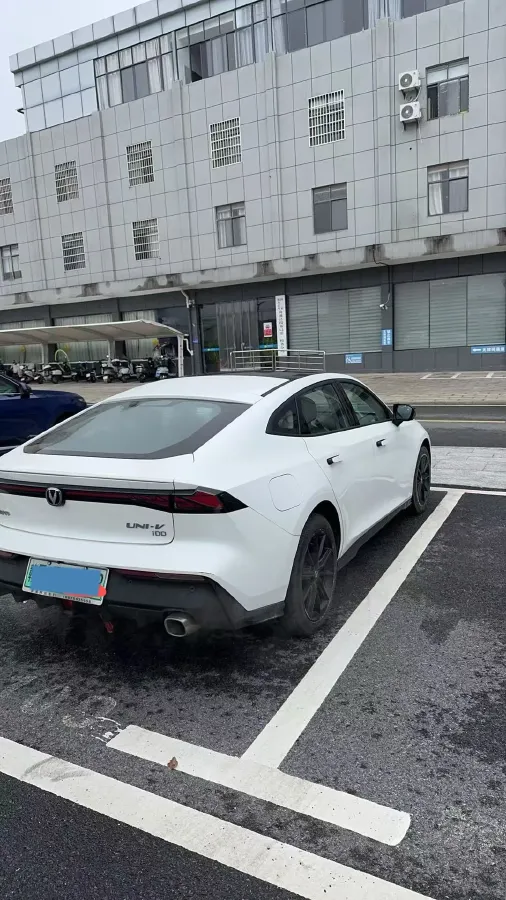 2023 ChangAn UNI-V iDD 1.5T 170HP L4 6TCT PHEV 18.4KWH,autocango,china used car exporter,china ev exporter,chinese used car exporter,chinese used ev exporter