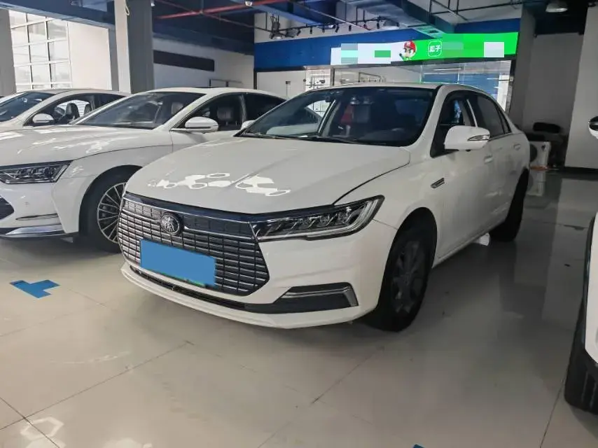 2019 BYD QIN view 1