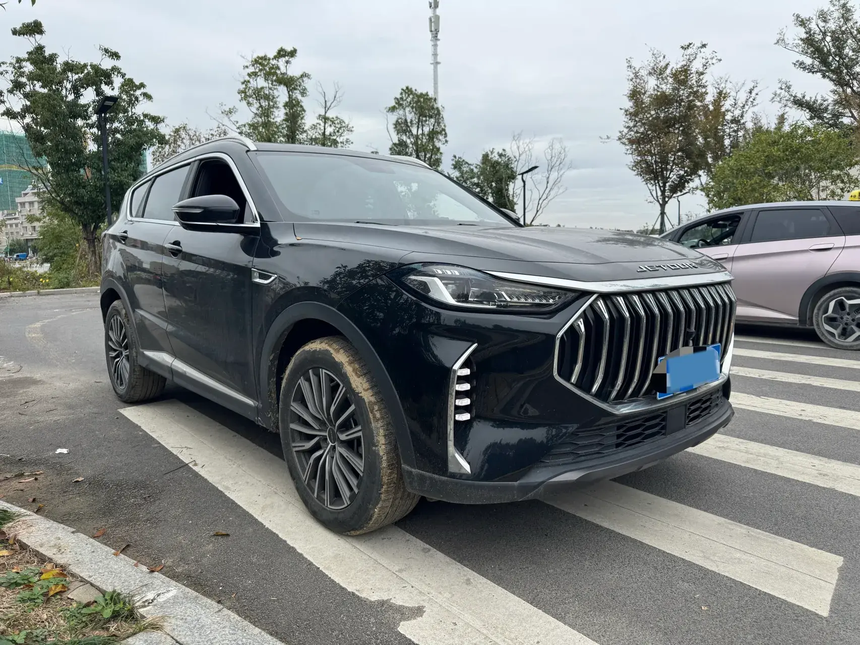 2023 JETOUR X70 thumbnail 3