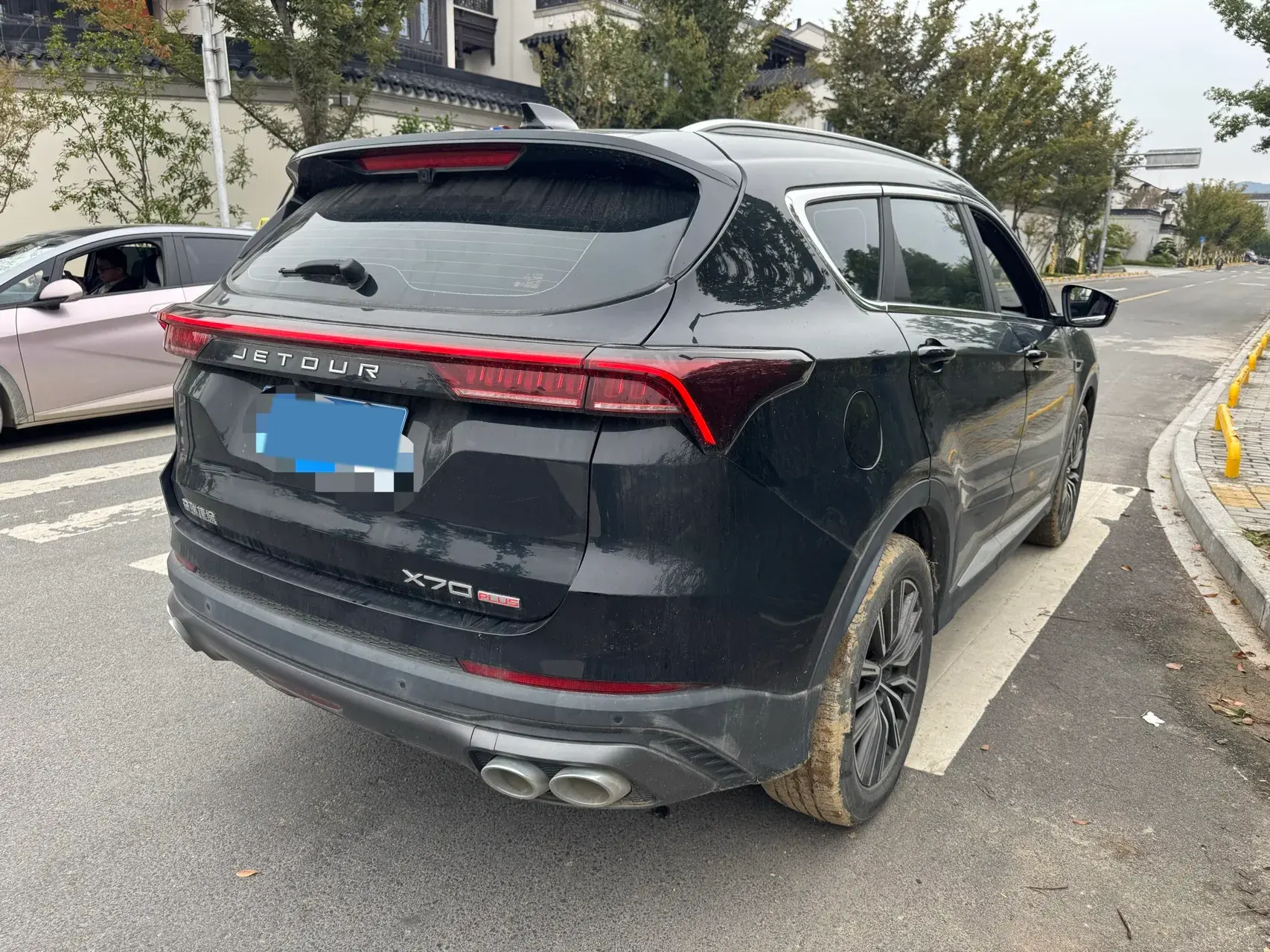 2023 JETOUR X70 thumbnail 4