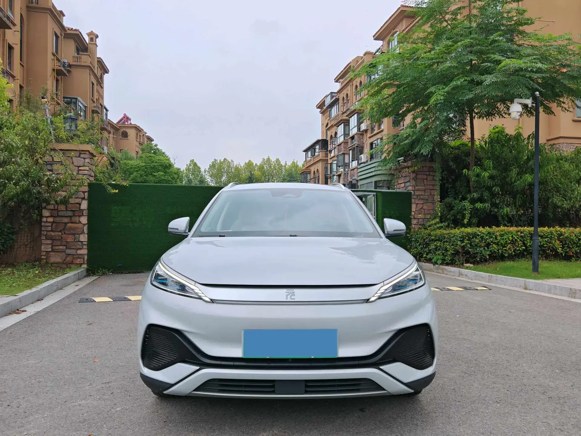 2023 BYD YUAN thumbnail 2