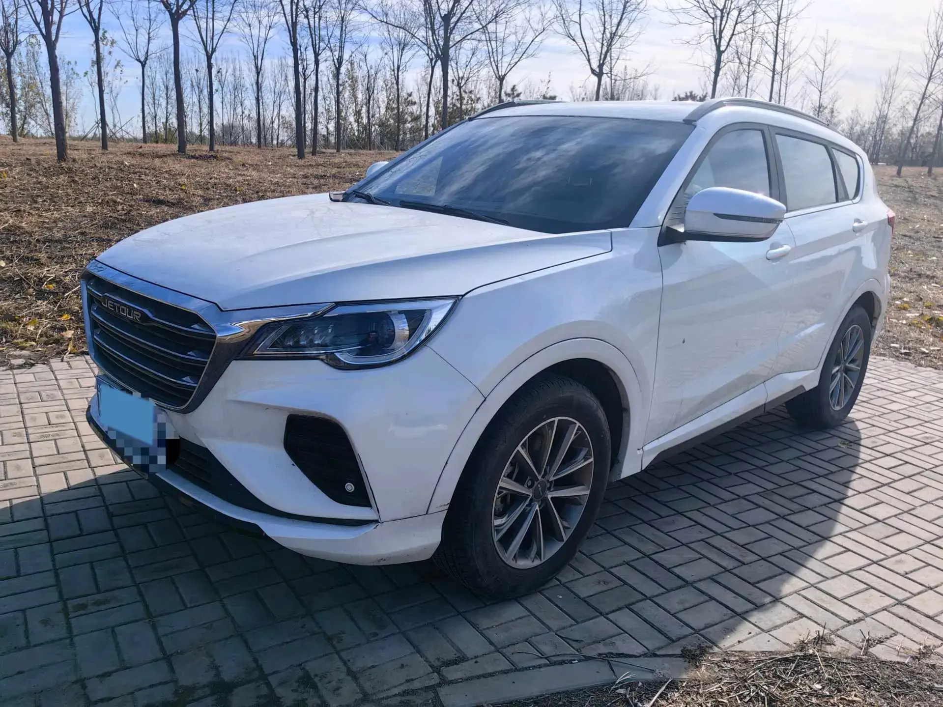 2020 JETOUR X70 view 1