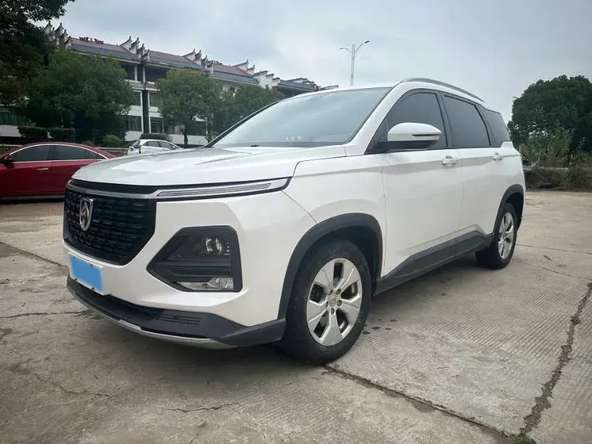 2020 BAOJUN 530 view 1