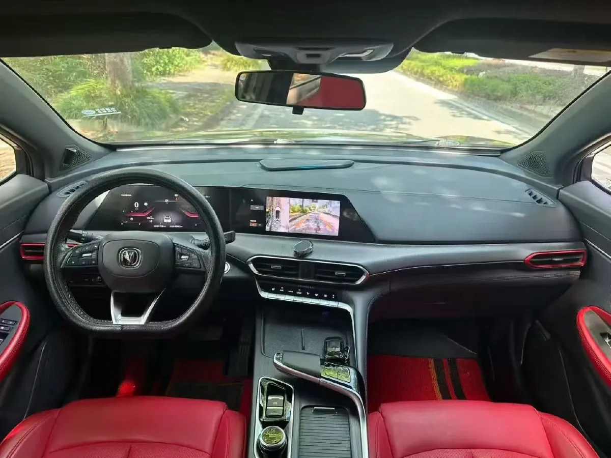 2020 ChangAn UNI-T 1.5T 180HP L4 7DCT,autocango,china used car exporter,china ev exporter,chinese used car exporter,chinese used ev exporter