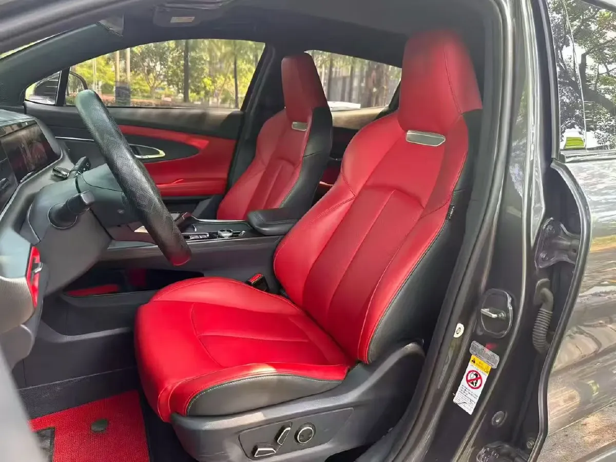 2020 ChangAn UNI-T 1.5T 180HP L4 7DCT,autocango,china used car exporter,china ev exporter,chinese used car exporter,chinese used ev exporter