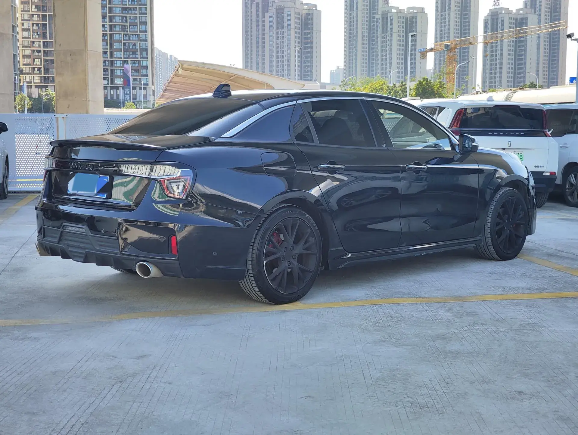 2019 LYNK&CO 03 thumbnail 2