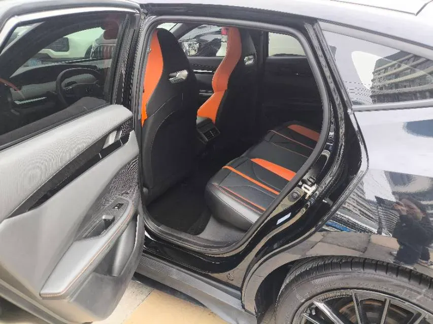 2024 ChangAn UNI-V 1.5T 188HP L4 7DCT,autocango,china used car exporter,china ev exporter,chinese used car exporter,chinese used ev exporter