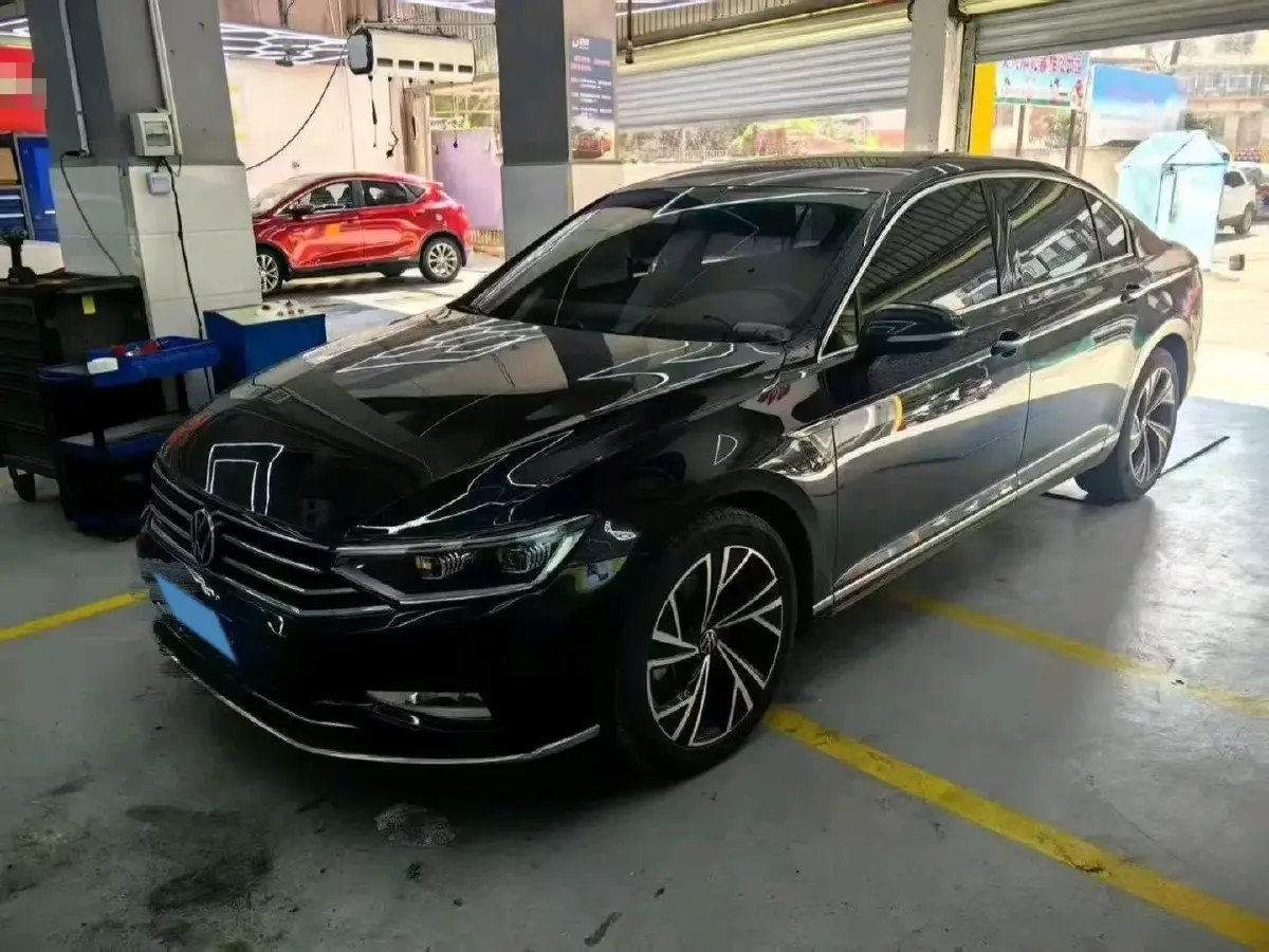 2023 Volkswagen Magotan 2.0T 186HP L4 7DCT