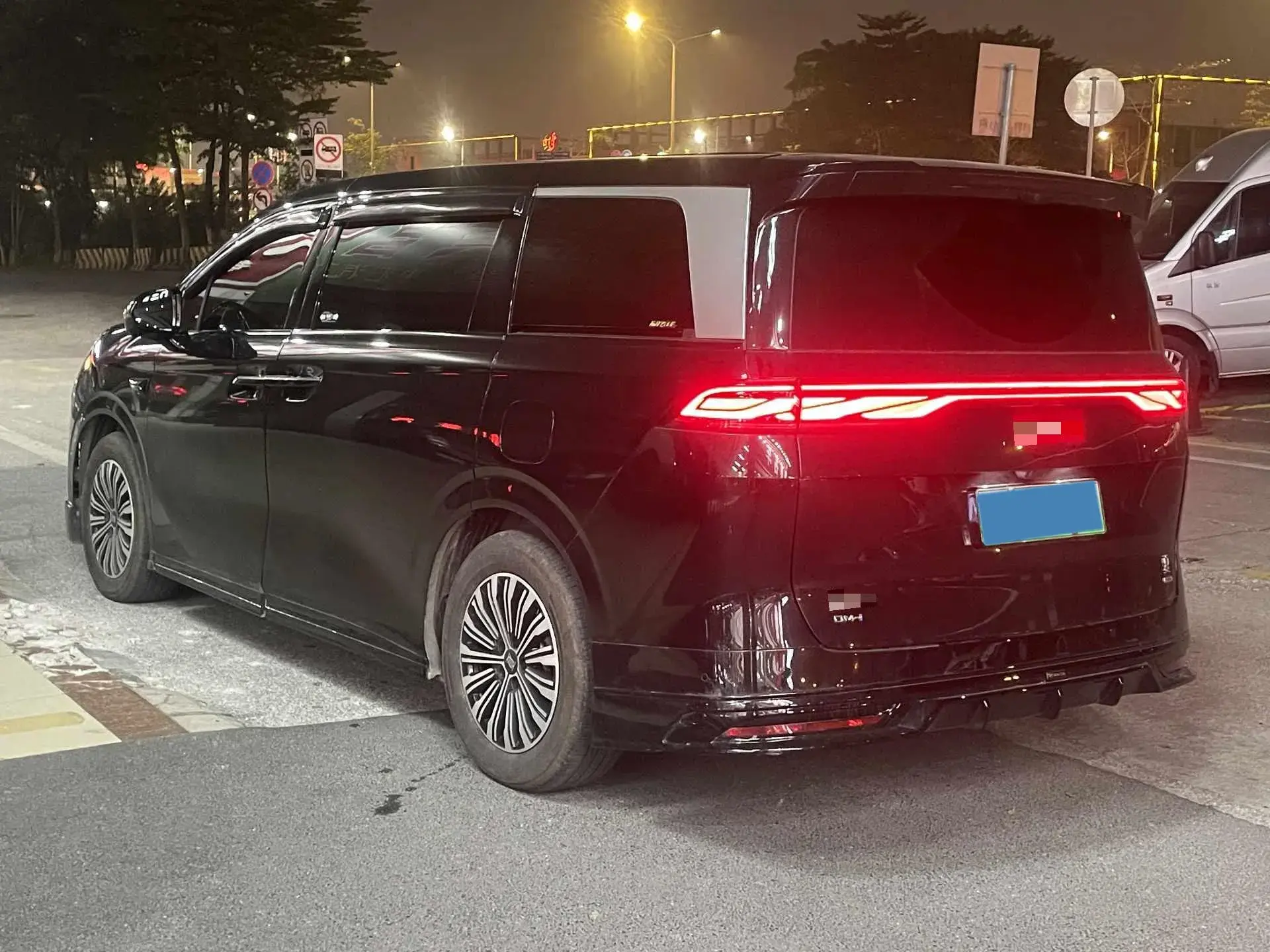 2025 BYD XIA thumbnail 3