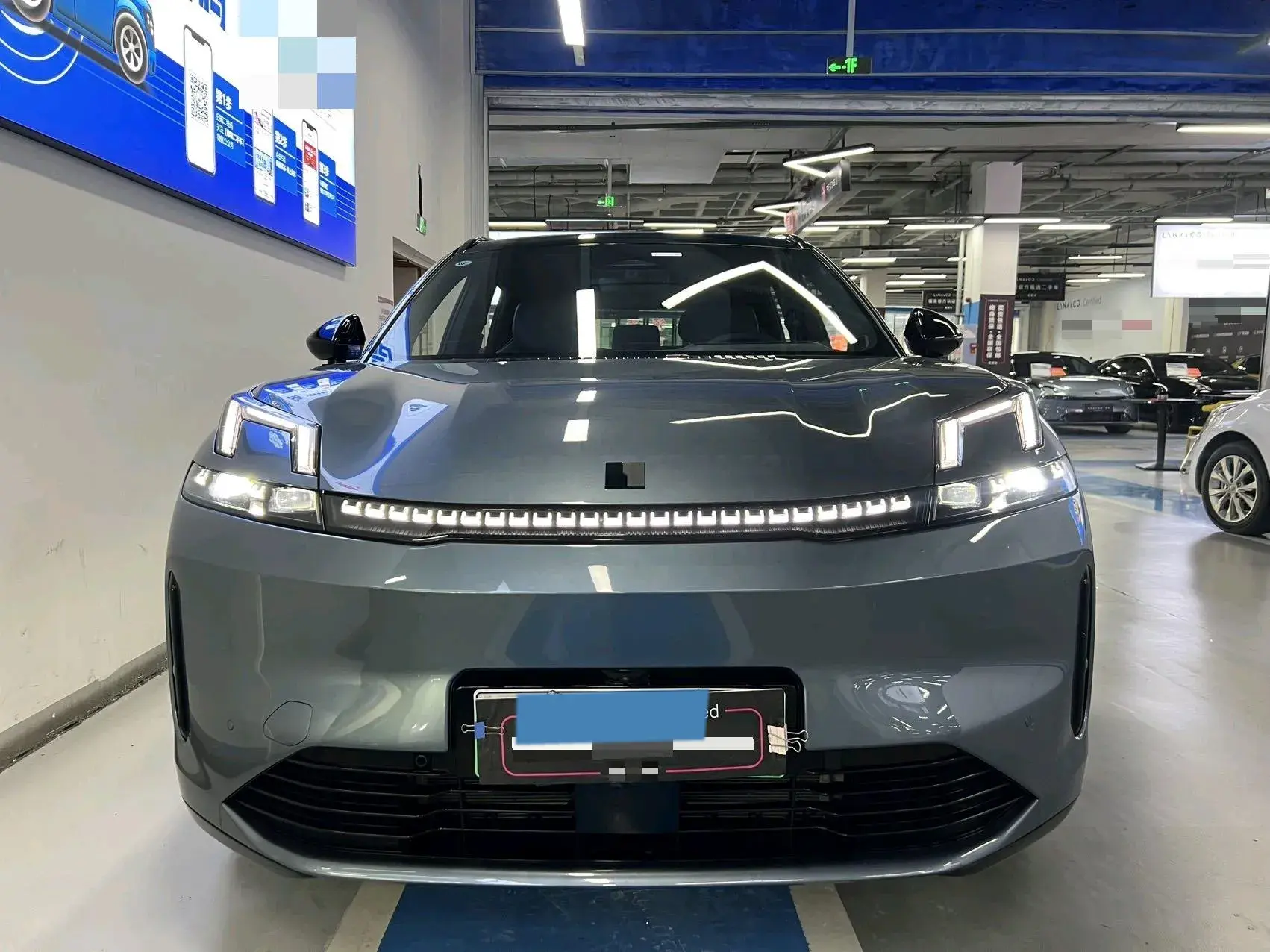 2025 LYNK&CO 08 thumbnail 2