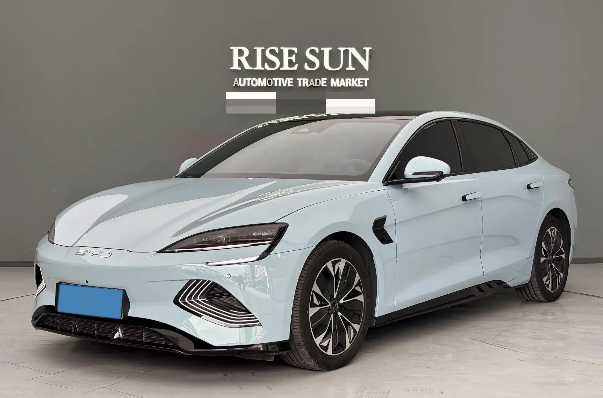 2023 BYD SEAL view 1