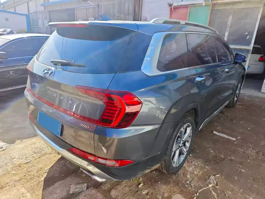 2019 HYUNDAI SANTAFE thumbnail 4