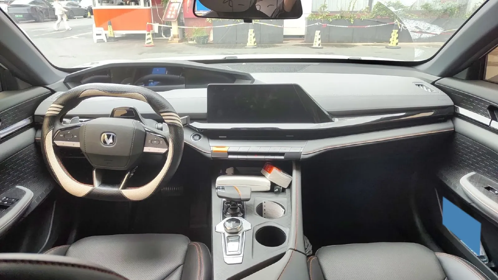 2022 ChangAn UNI-V 1.5T 188HP L4 7DCT,autocango,china used car exporter,china ev exporter,chinese used car exporter,chinese used ev exporter