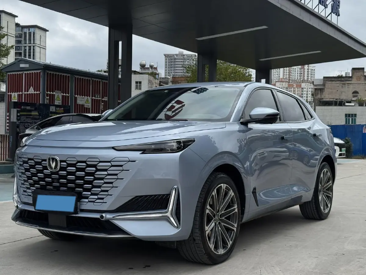 2021 ChangAn UNI-K 2.0T 233HP L4 8AT