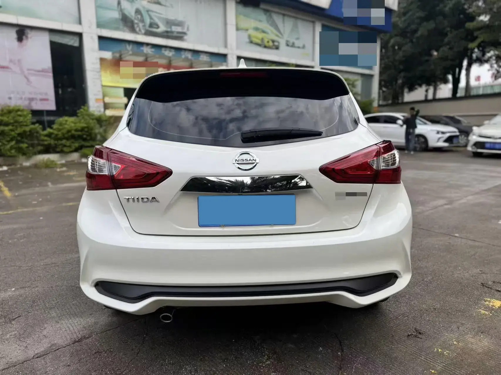 2021 NISSAN TIIDA thumbnail 4