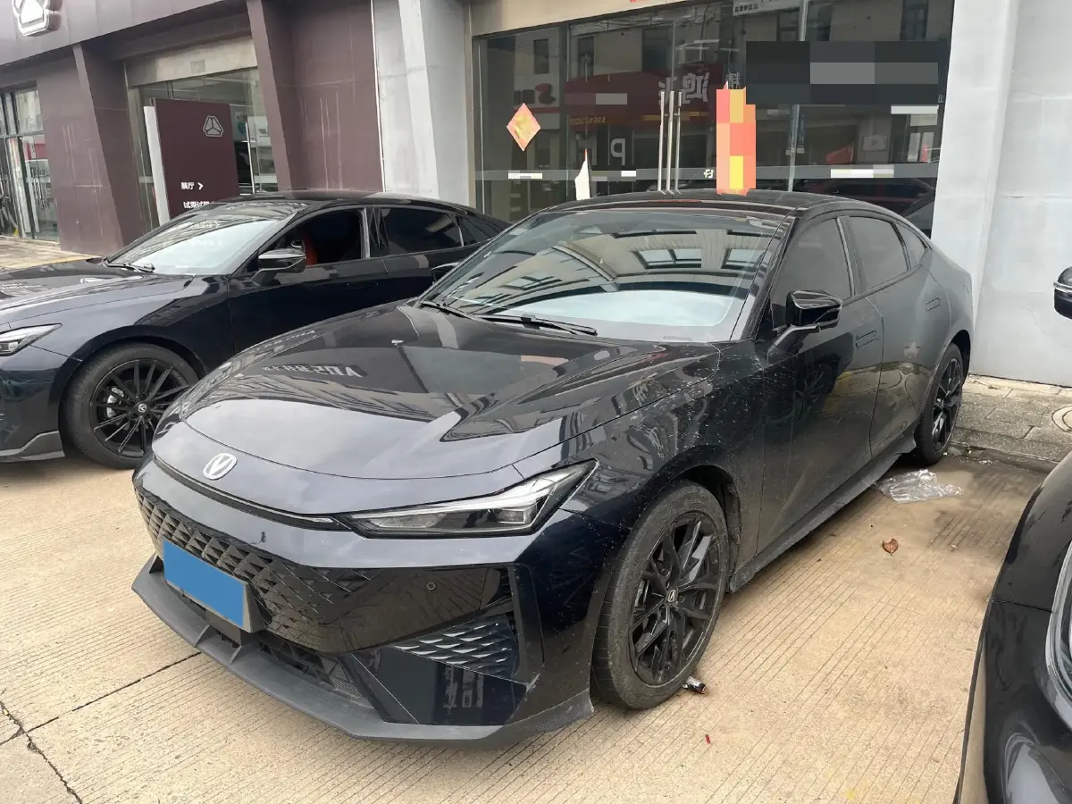 2024 ChangAn UNI-V 1.5T 188HP L4 7DCT