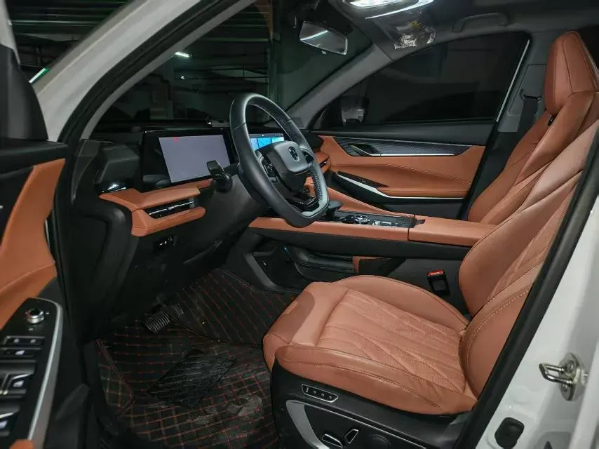 2024 ChangAn CS75 Plus 2.0T 233HP L4 8AT,autocango,china used car exporter,china ev exporter,chinese used car exporter,chinese used ev exporter