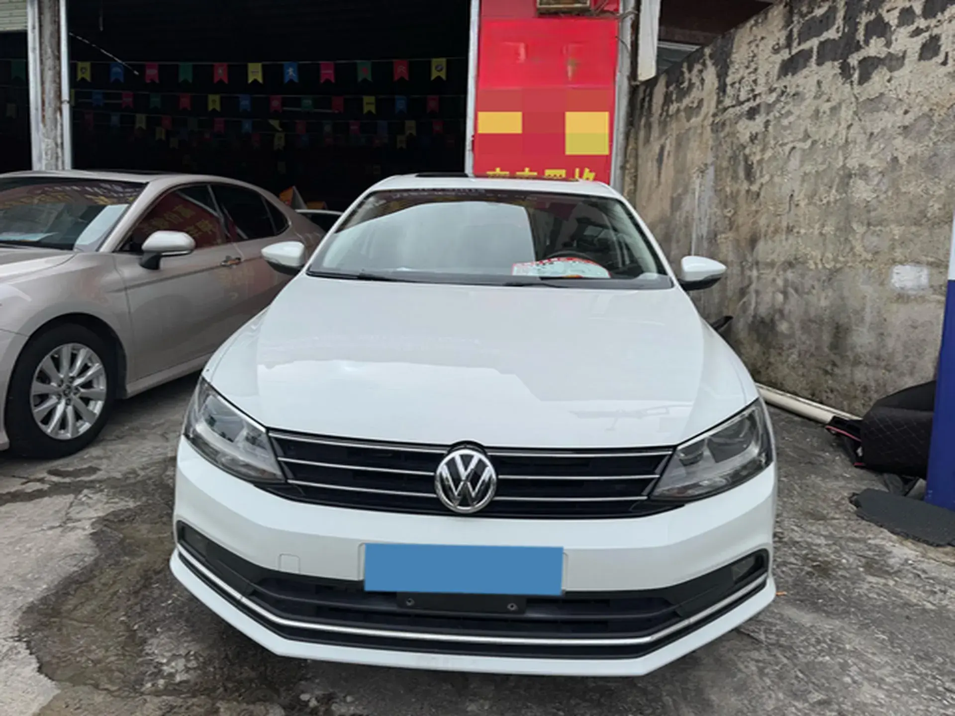 2018 VOLKSWAGEN SAGITAR thumbnail 2