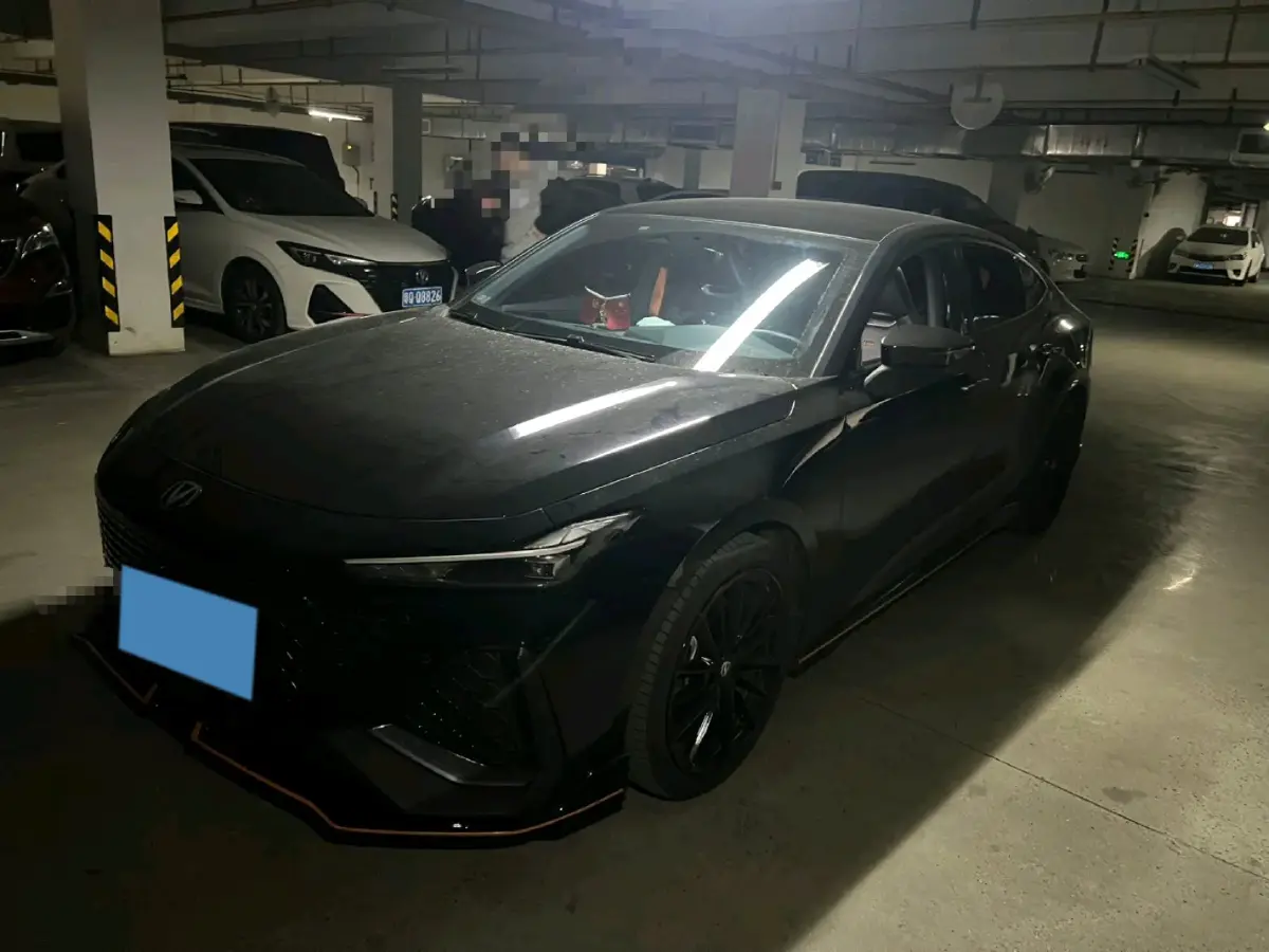 2022 ChangAn UNI-V 2.0T 233HP L4 8AT