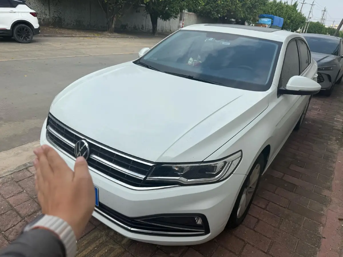 2021 Volkswagen Bora 1.4T 150HP L4 7DCT