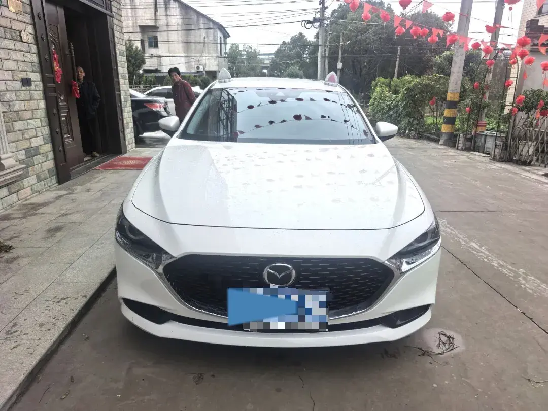 2023 MAZDA 3 thumbnail 2