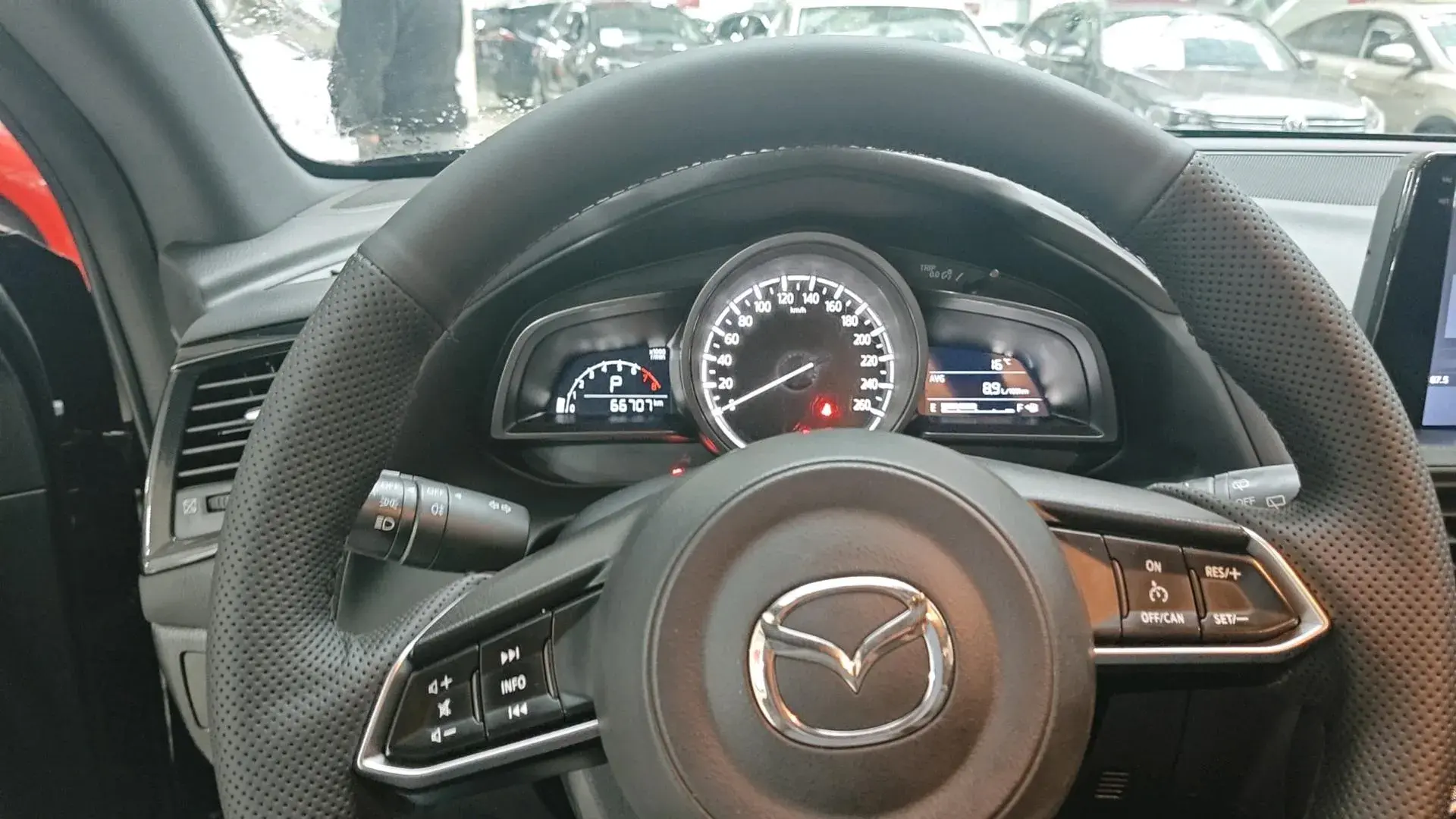 2021 MAZDA CX-4 thumbnail 4