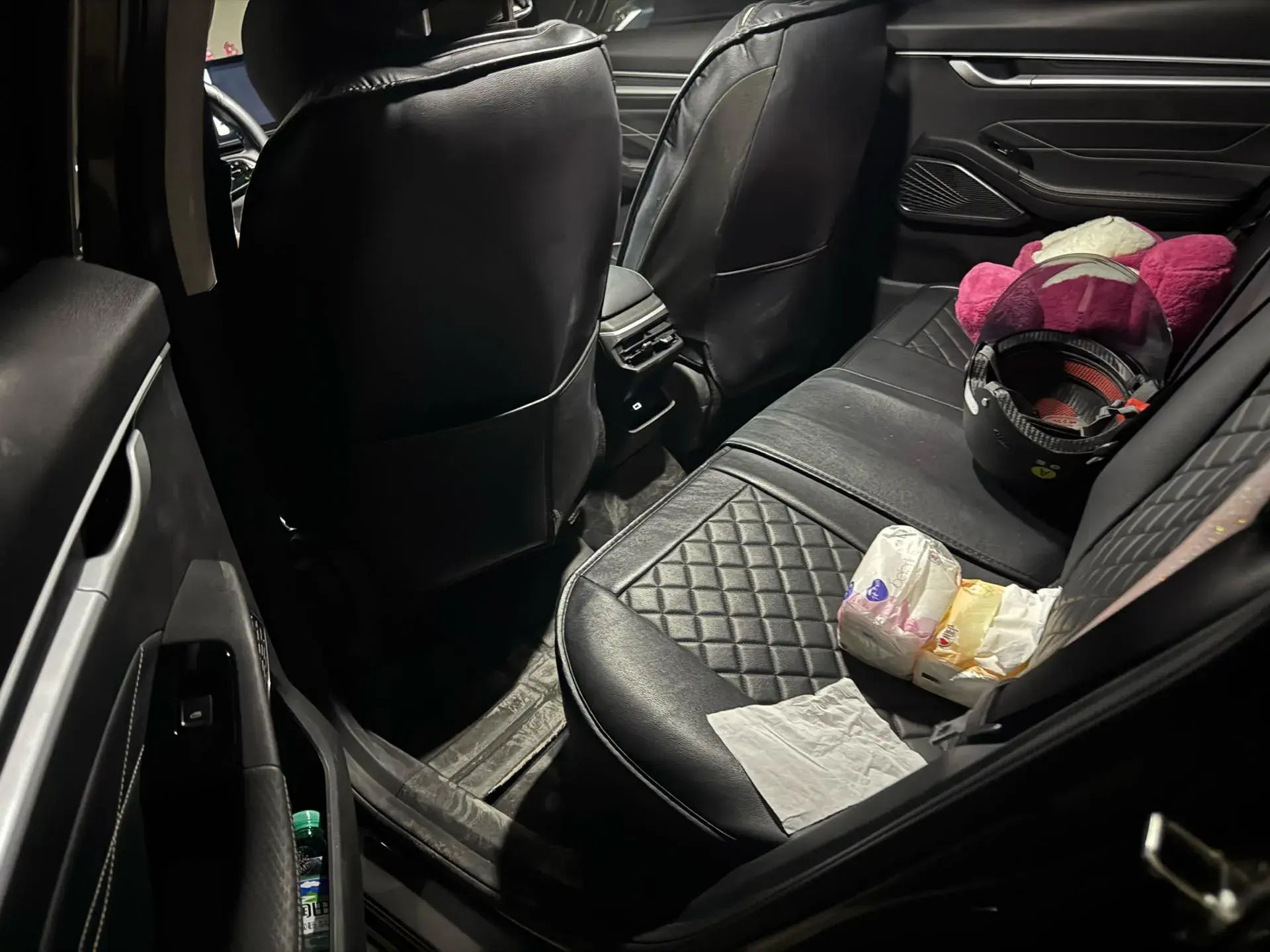 2023 GEELY EMGRAND thumbnail 3