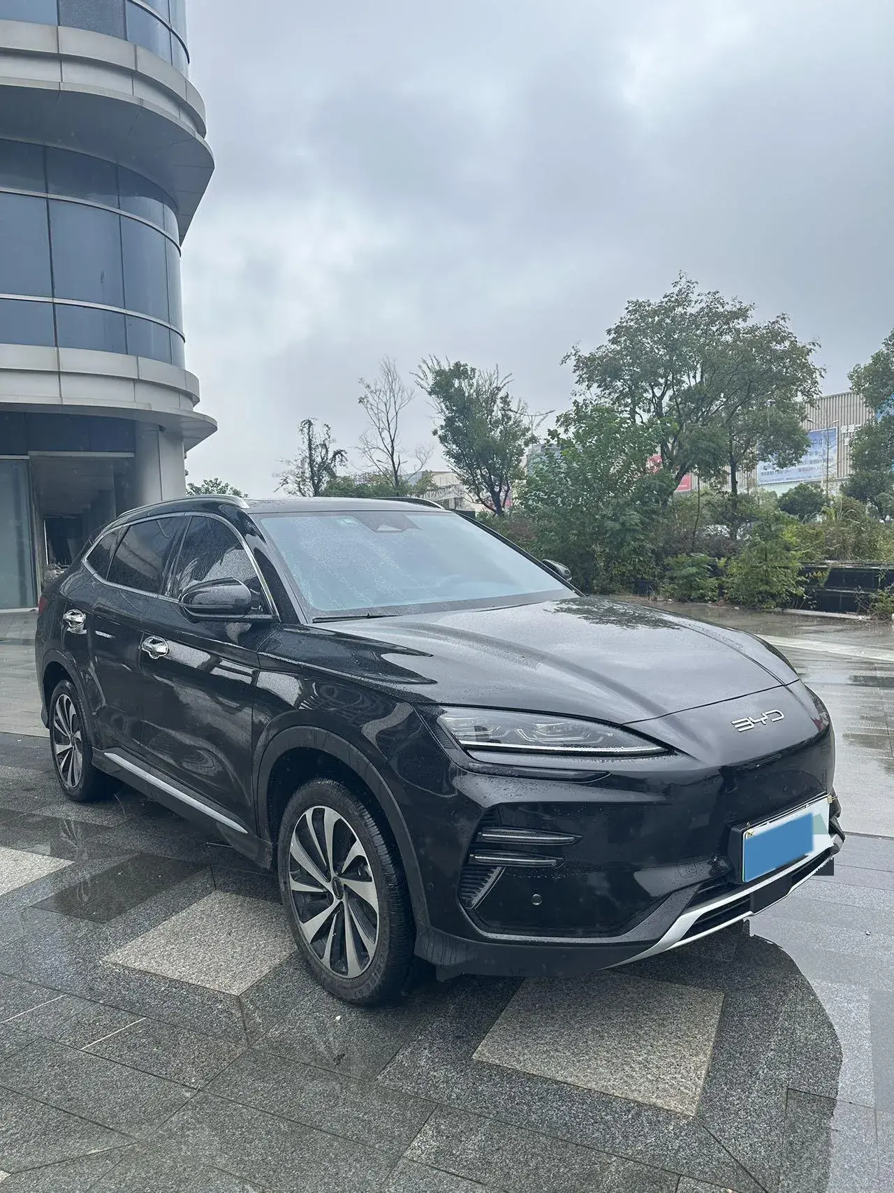 2023 BYD SONG thumbnail 3