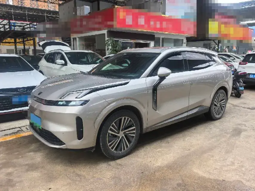 2023 LYNK&CO 08 view 1