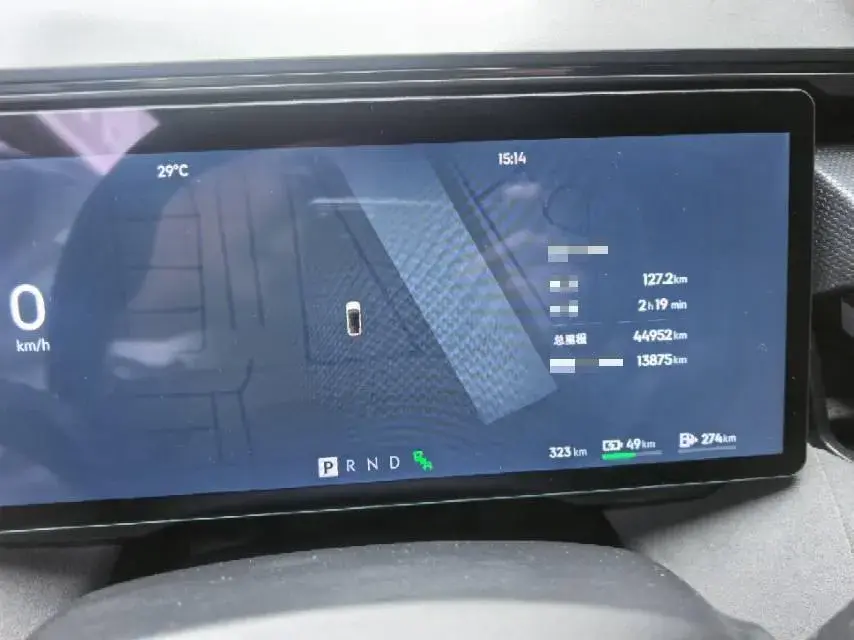 2023 LYNK&CO 08 thumbnail 4