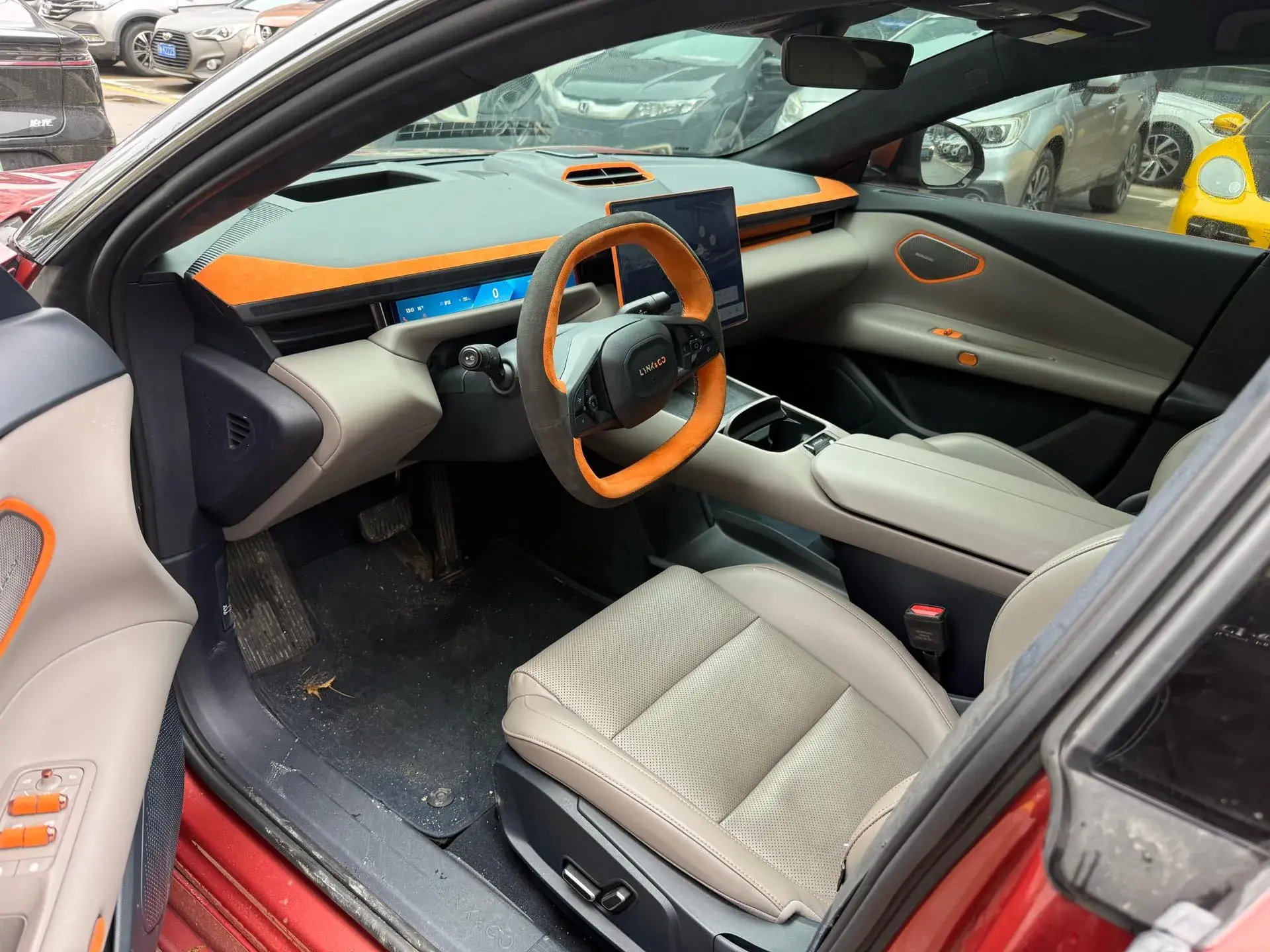 2025 LYNK&CO Z10 thumbnail 4