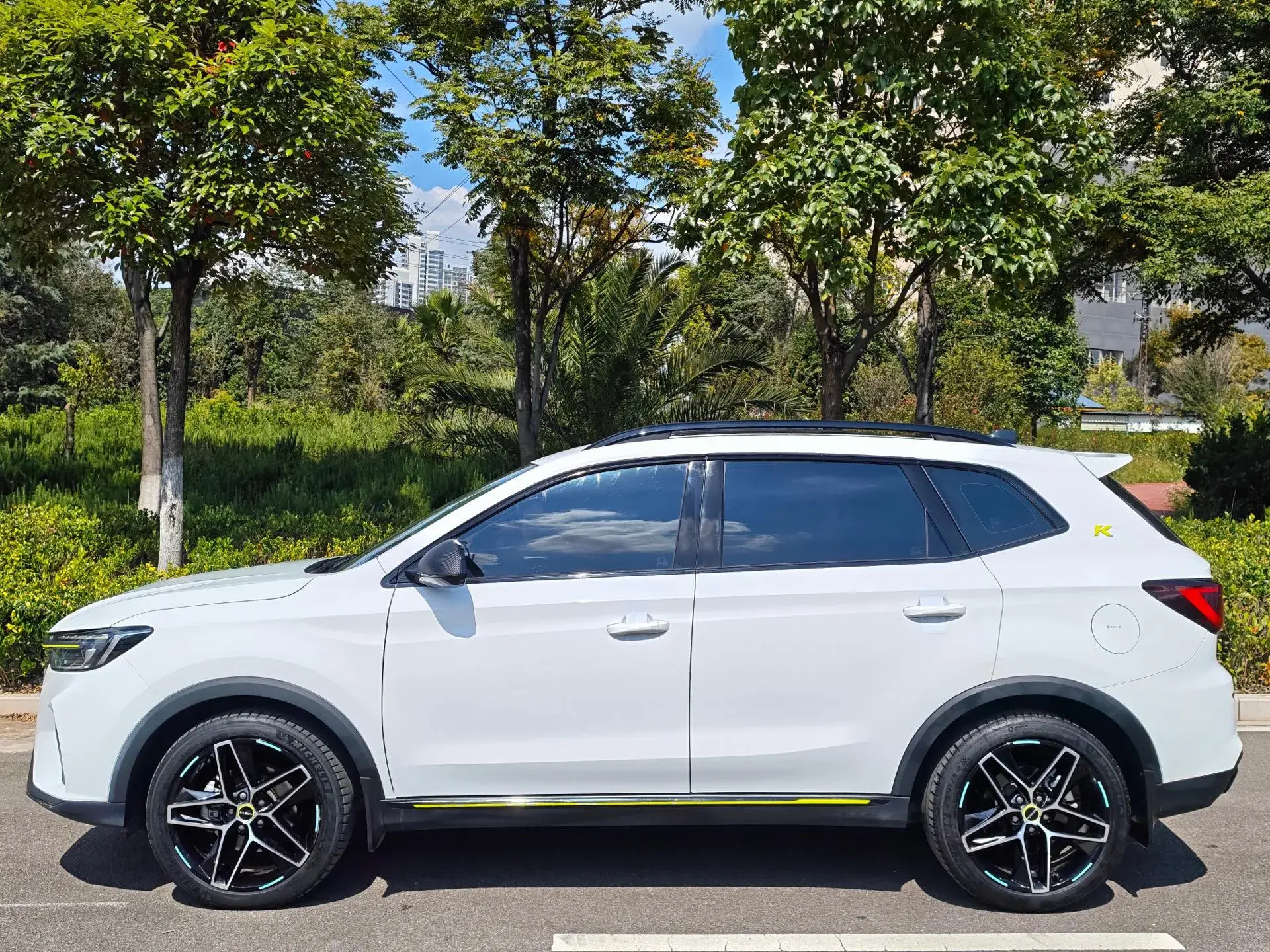 2021 ROEWE RX5 thumbnail 4