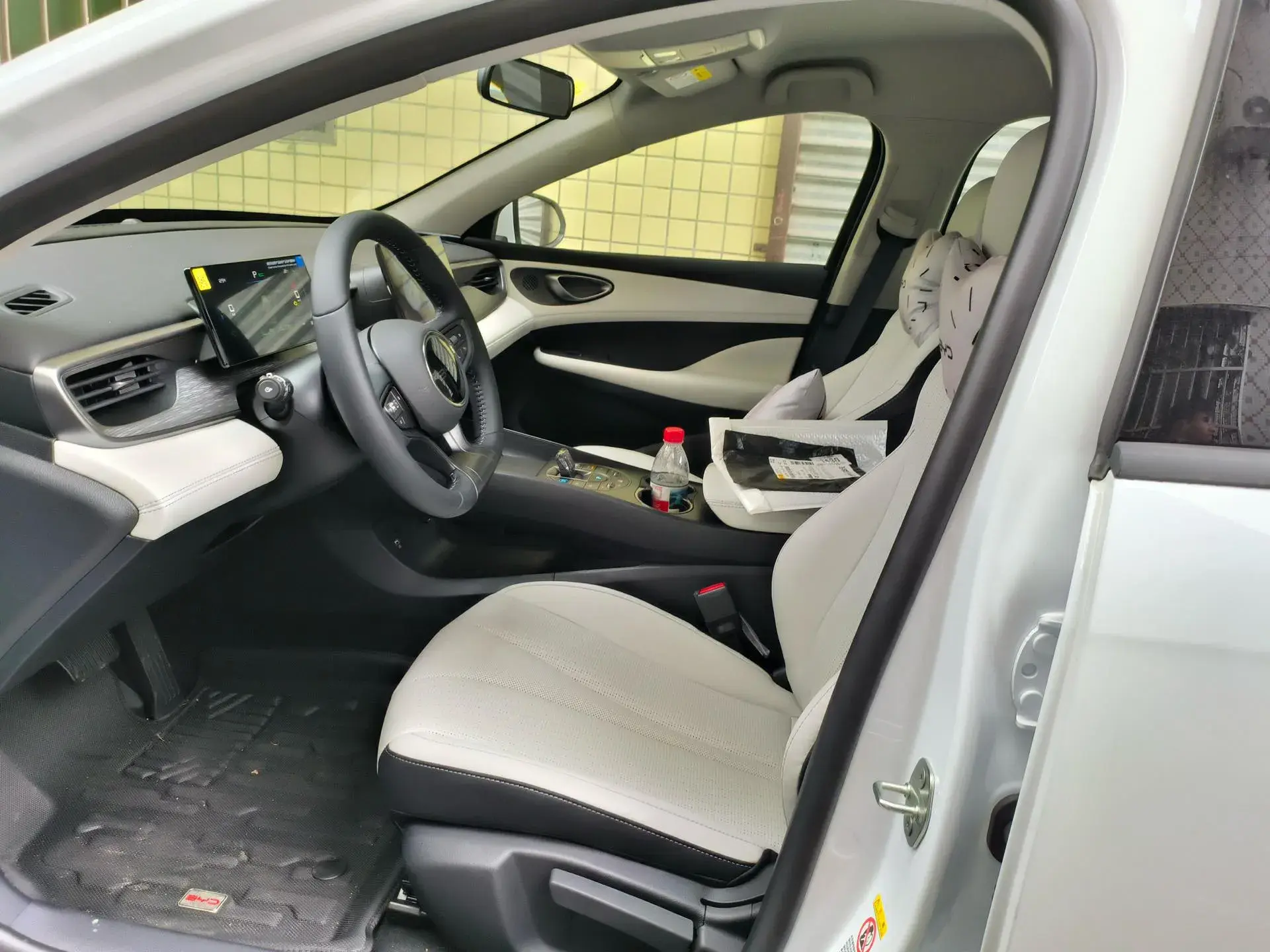 2025 BYD SEAL05 thumbnail 3