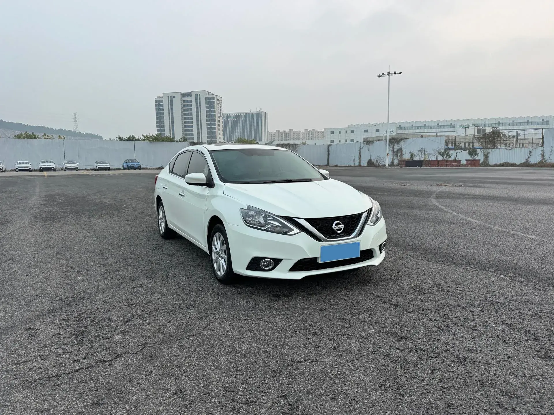 2022 NISSAN SYLPHY thumbnail 3