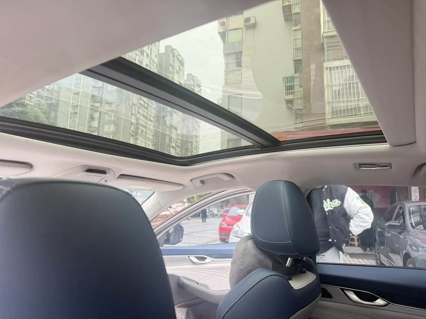 2020 GEELY BINRAY thumbnail 4