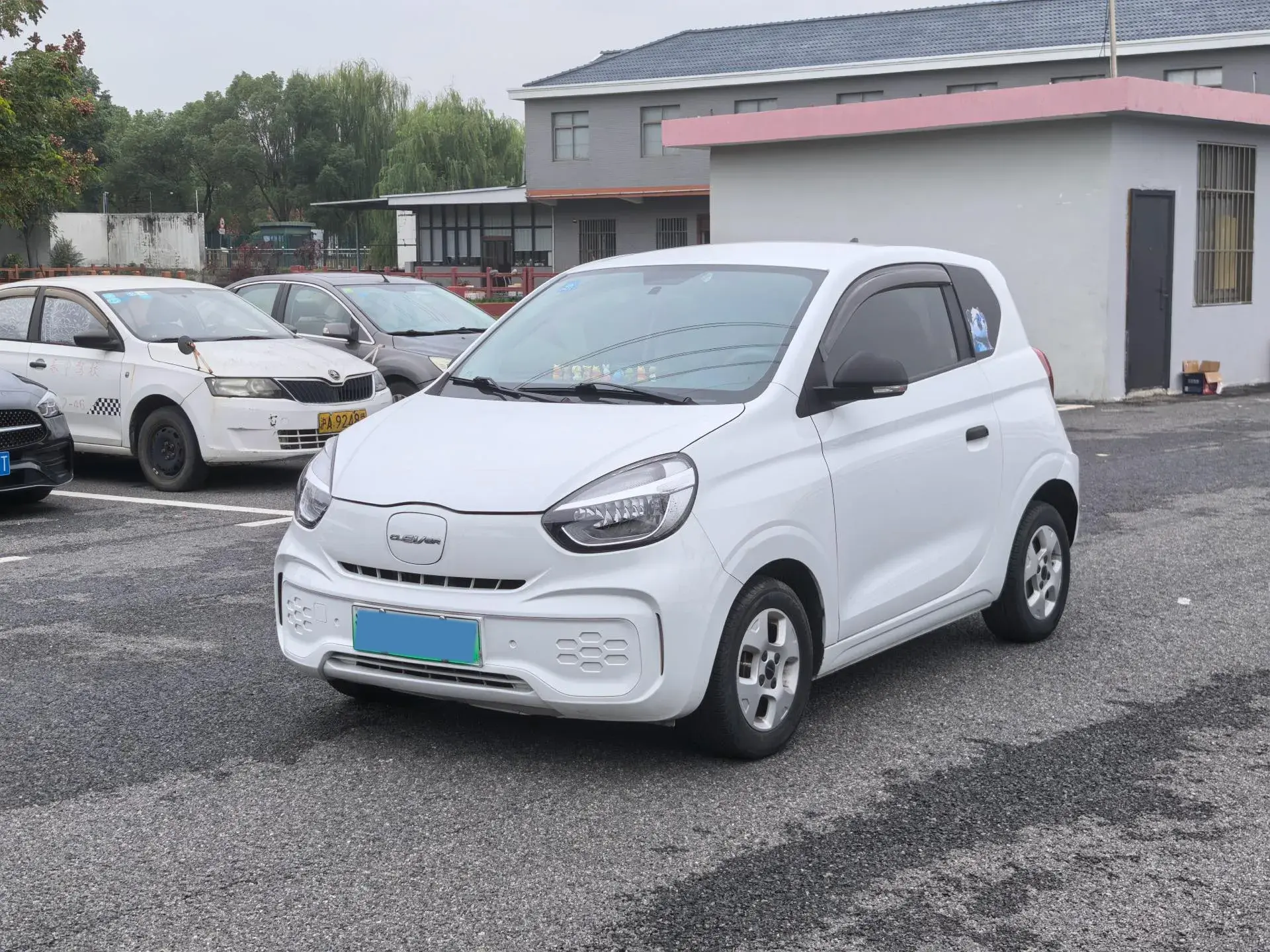 2020 ROEWE CLEVER view 1