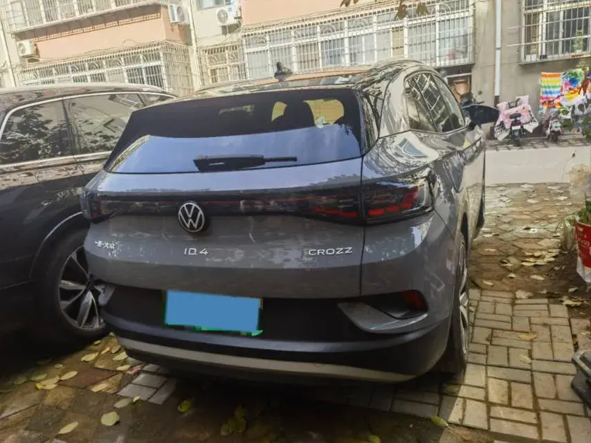 2021 VOLKSWAGEN ID.4 thumbnail 4