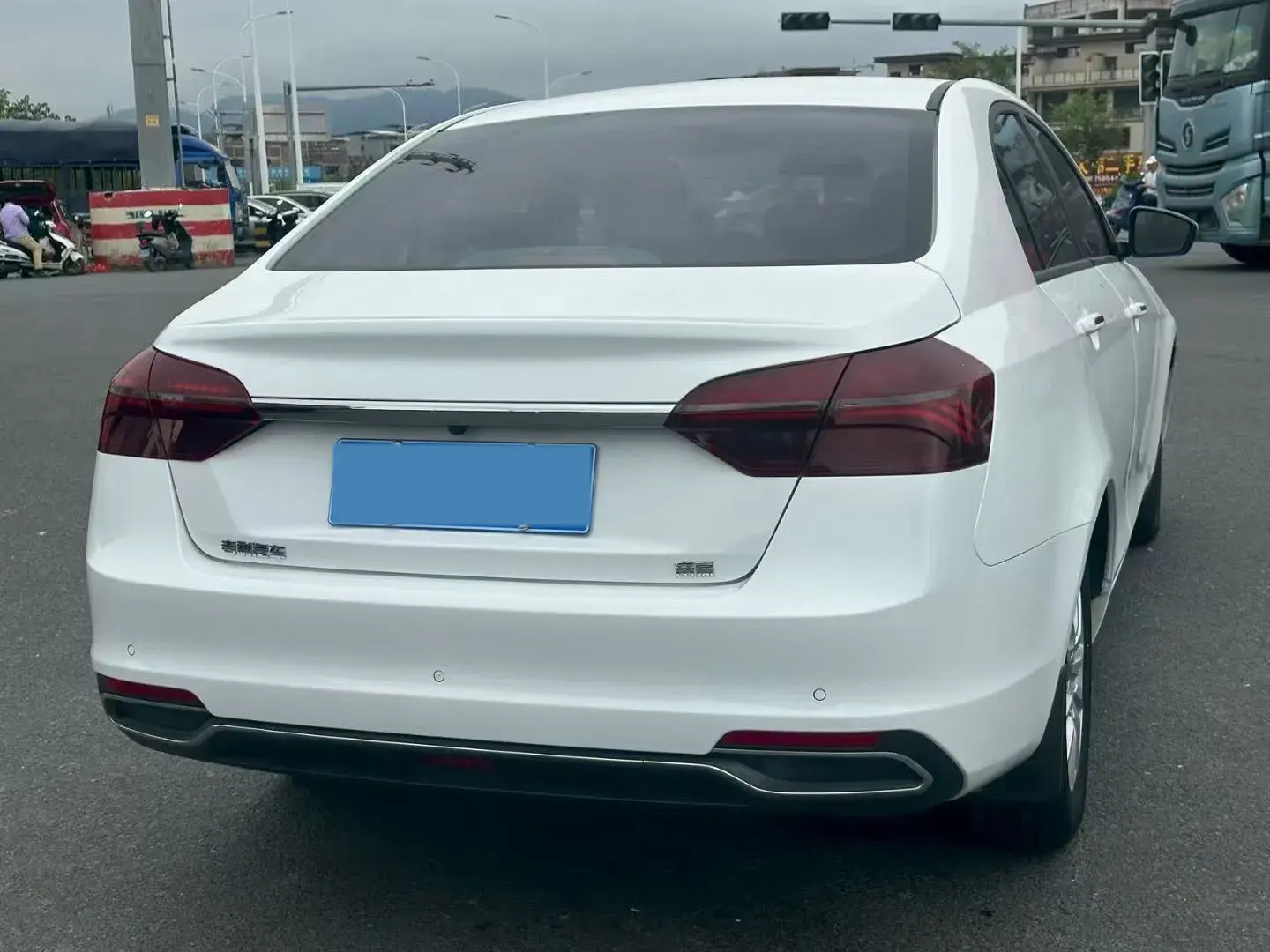 2020 GEELY EMGRAND thumbnail 4