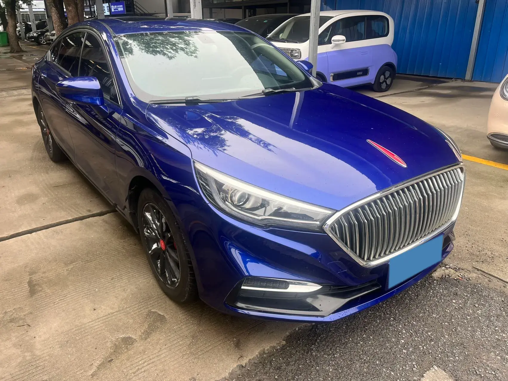 2018 HONGQI H5 thumbnail 3