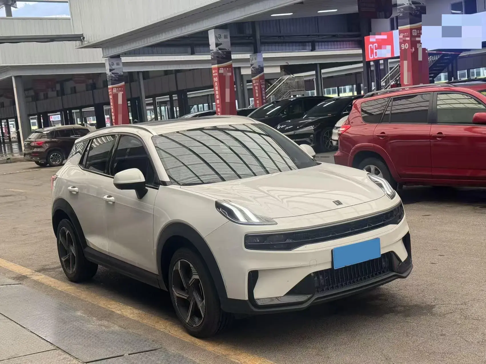 2023 LYNK&CO 06 thumbnail 3