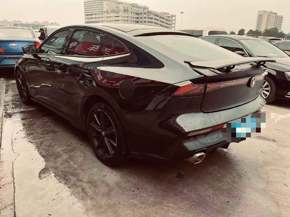 2022 ChangAn UNI-V 1.5T 188HP L4 7DCT,autocango,china used car exporter,china ev exporter,chinese used car exporter,chinese used ev exporter