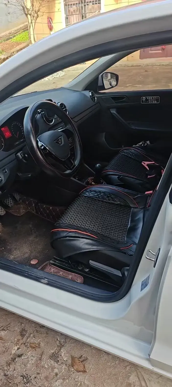 2024 JETTA VA3 thumbnail 3