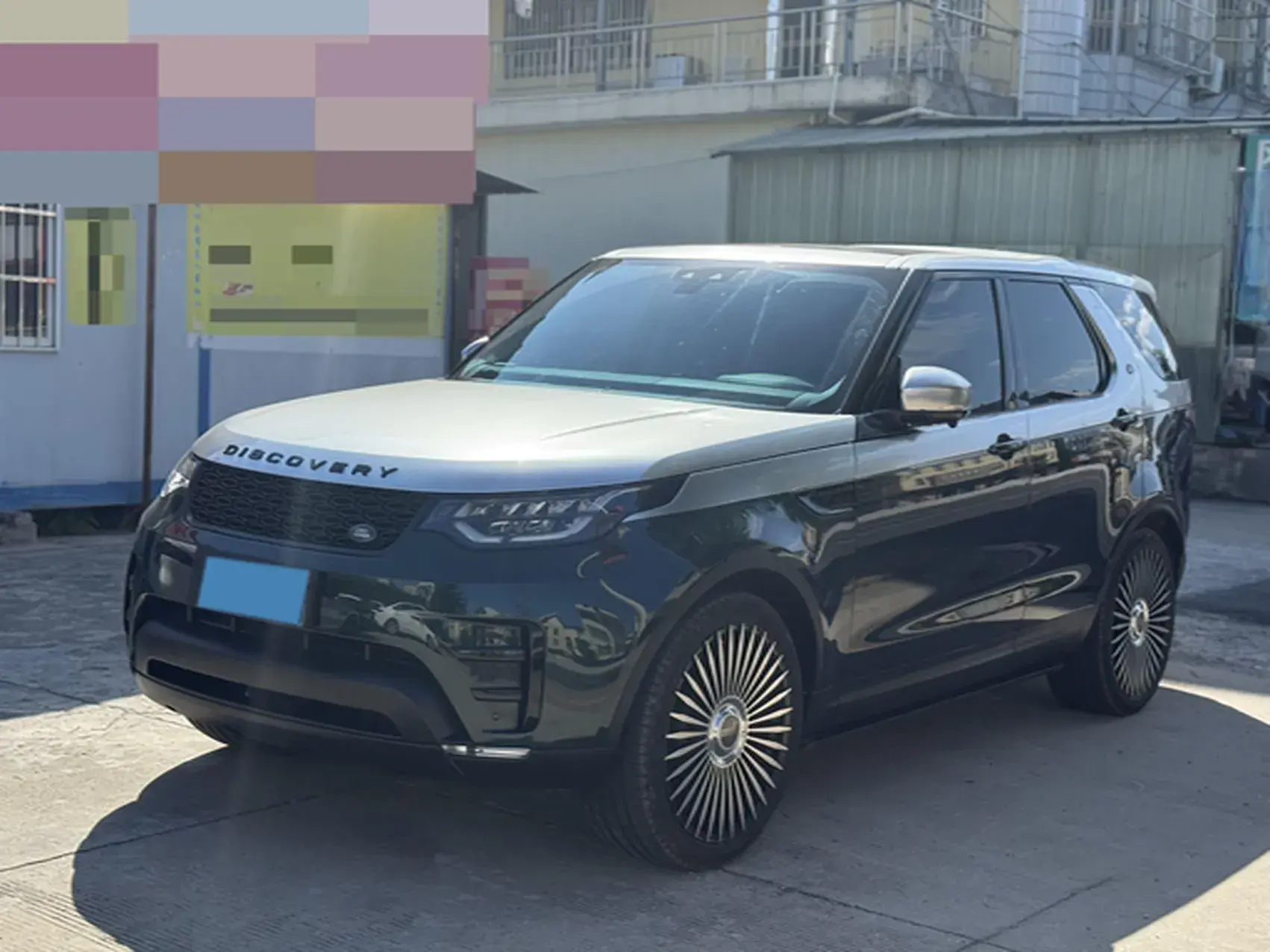 2017 LAND ROVER view 1