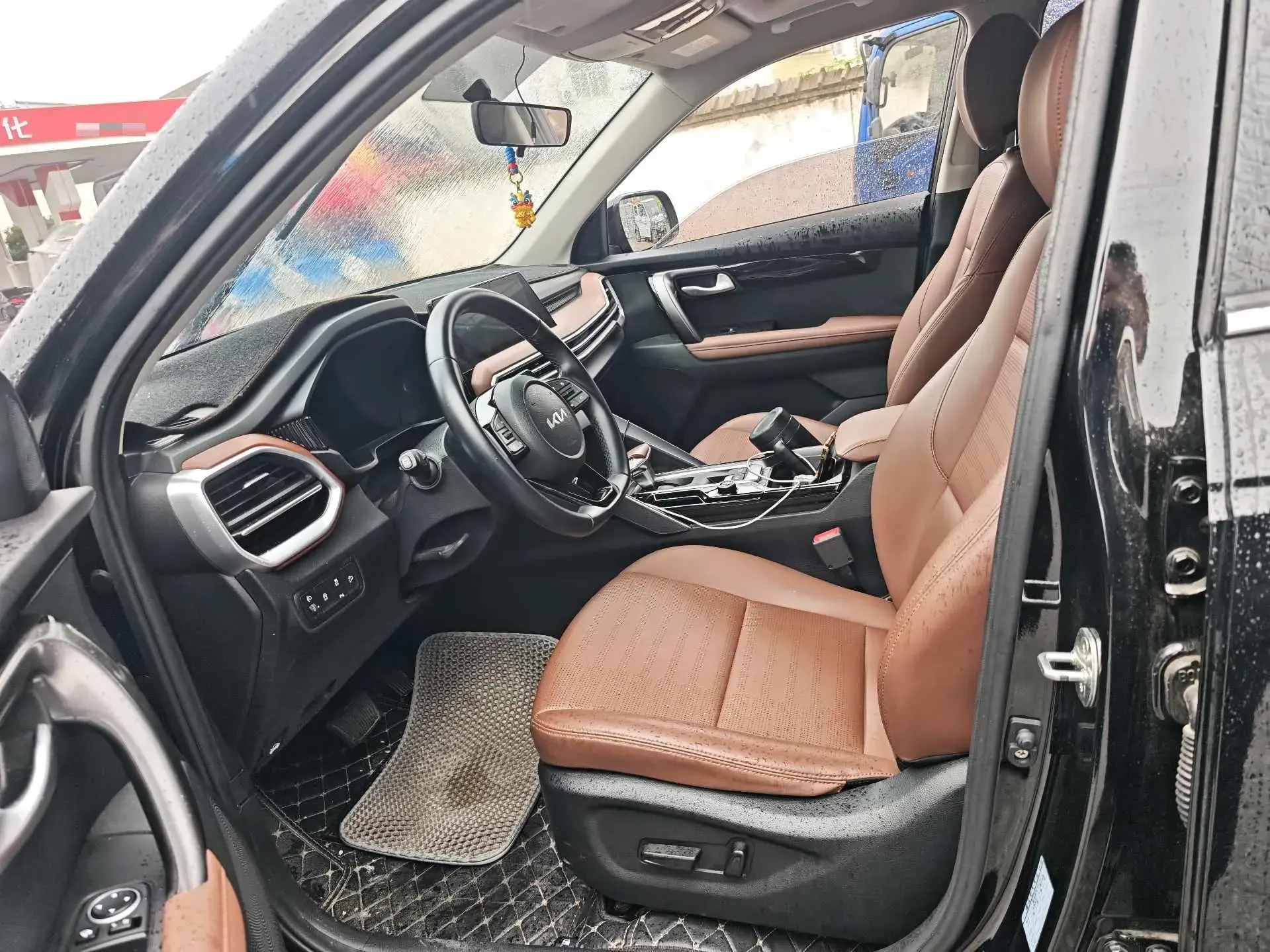 2021 KIA SPORTAGE thumbnail 2