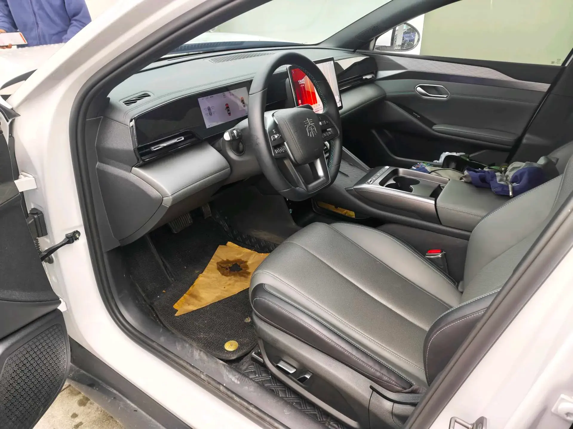 2025 BYD QINL thumbnail 2