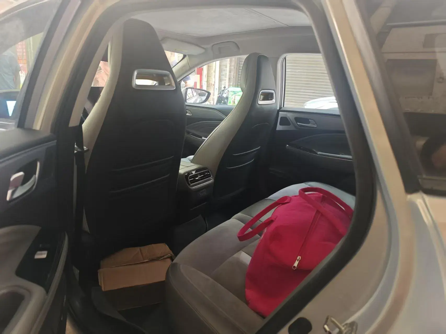 2022 AION S thumbnail 3