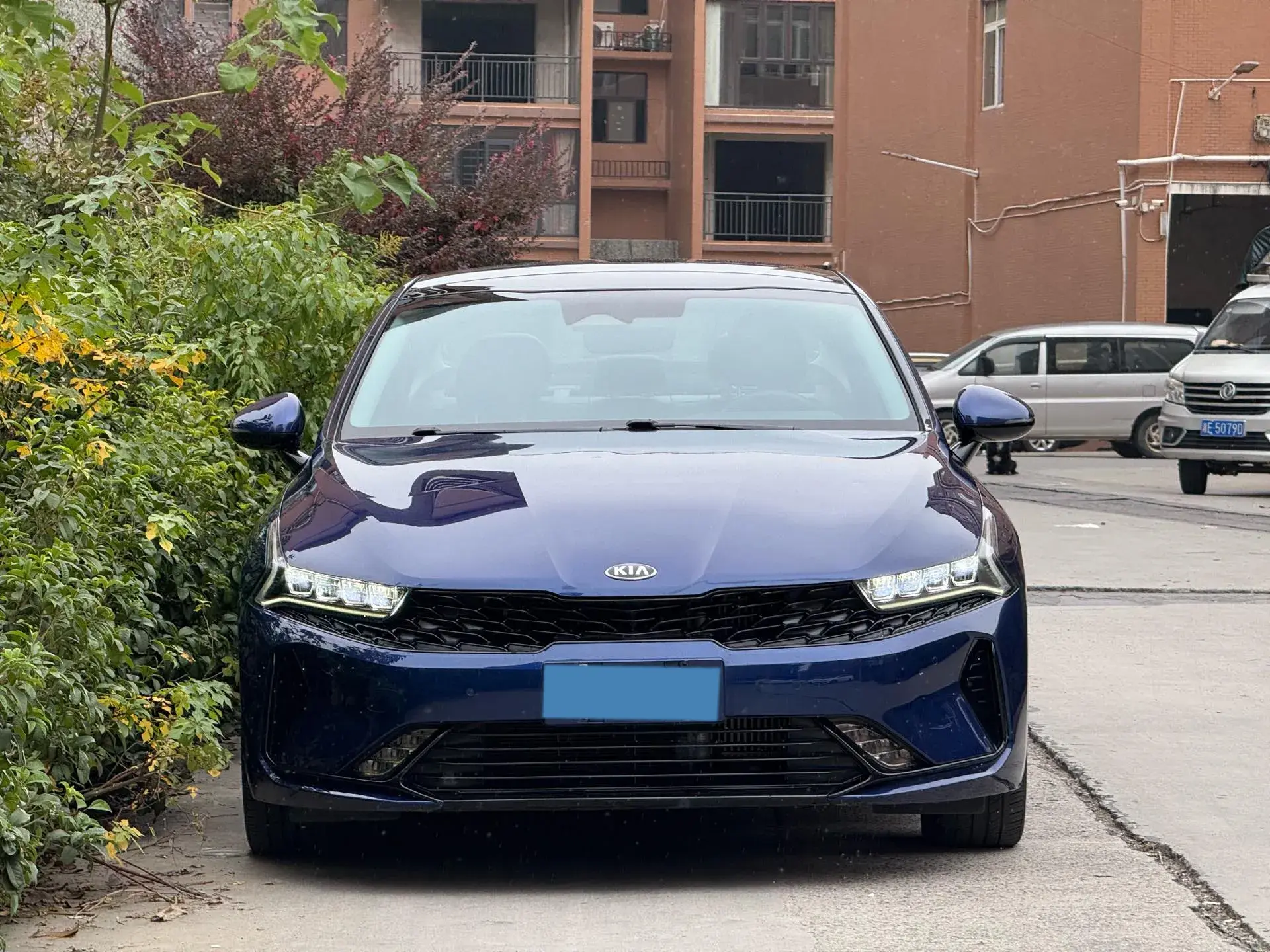 2020 KIA K5 thumbnail 2