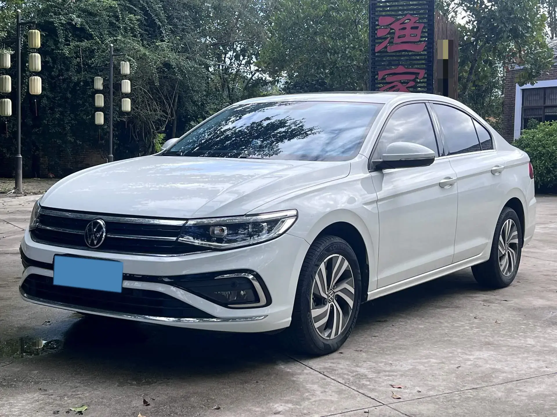 2023 VOLKSWAGEN BORA view 1