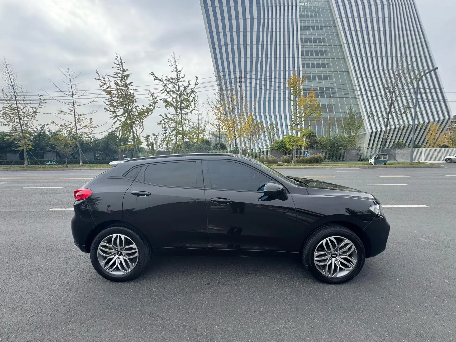 2017 WEY VV5 thumbnail 4