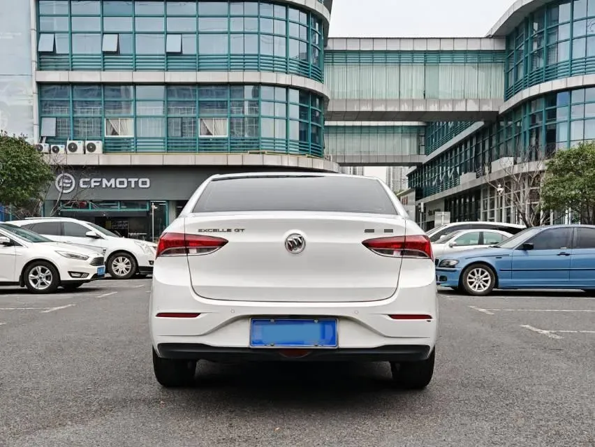 2020 Buick Regal 2.0T 237HP L4 9AT,autocango,china used car exporter,china ev exporter,chinese used car exporter,chinese used ev exporter